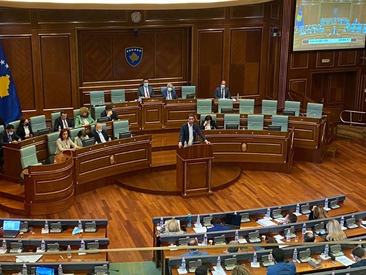 Hükümet, Sağlık ve Eğitim Alanındaki Sorunları Görmezden Geliyor