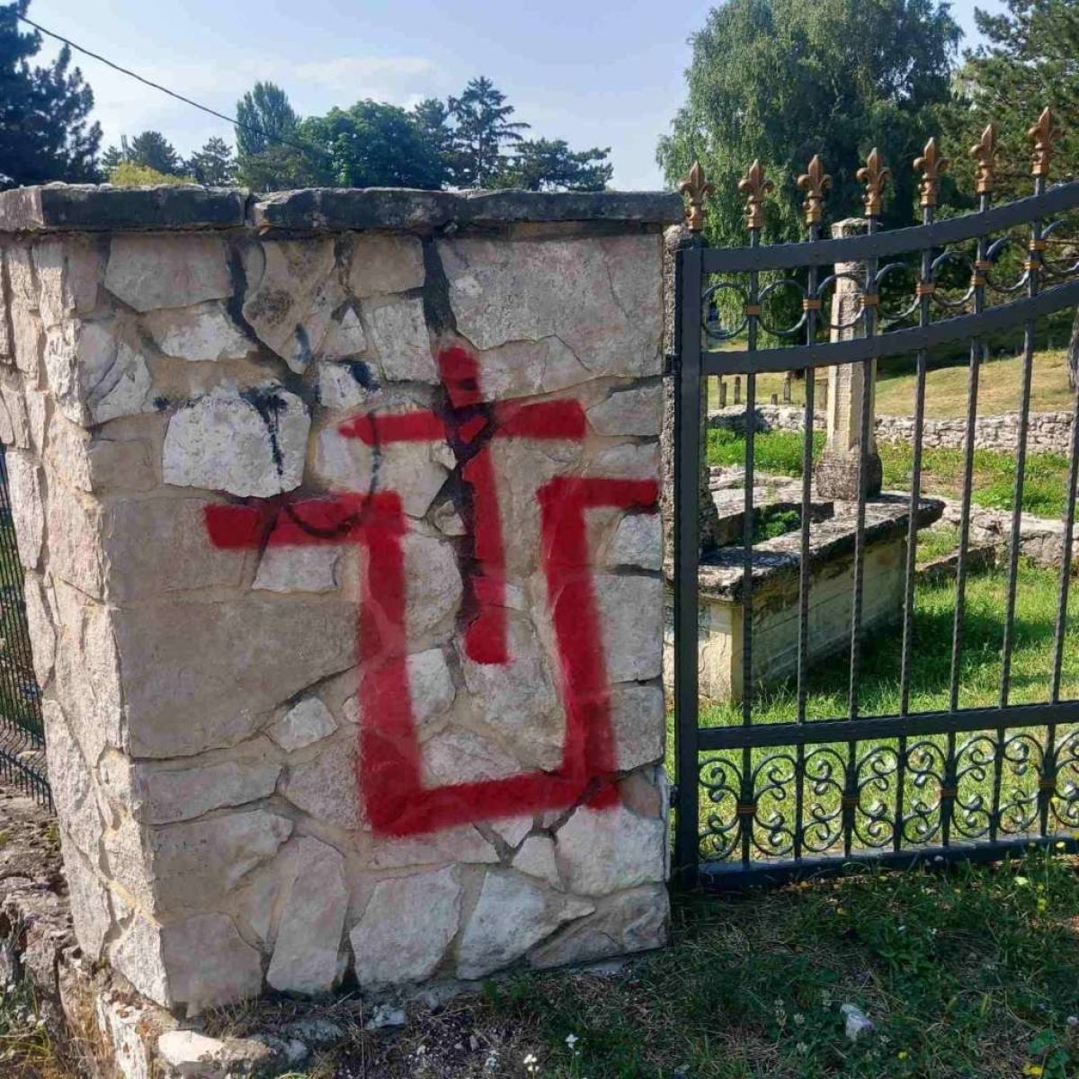Mostar Müftülüğü’nden Livno’daki Faşist Sembollere Sert Tepki