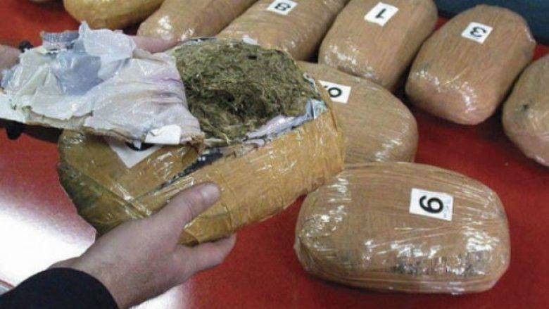 Kosova Ovası’nda 8 Kg Uyuşturucu Ele Geçirildi