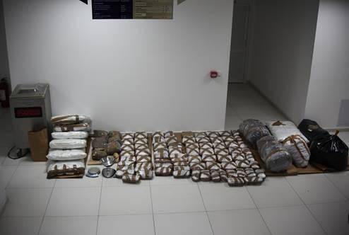 Polis, 136 Kg  Marihuana Ele Geçirdi