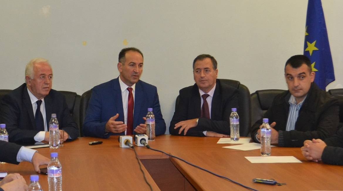 Prizren Üniversitesi Rektörü Ramë Vataj Görevi Devraldı