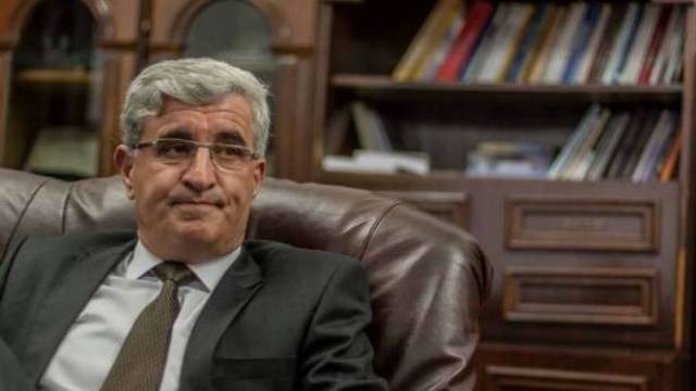 Priştine Üniversitesi'nde Kriz Sürüyor
