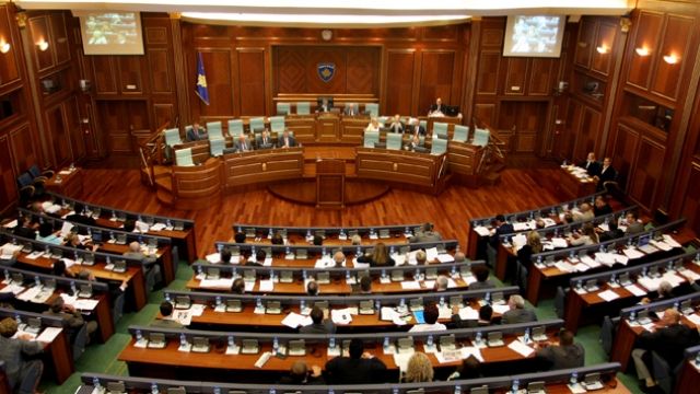 Meclis Okullarda Güvenliği Bugün de Görüşüyor