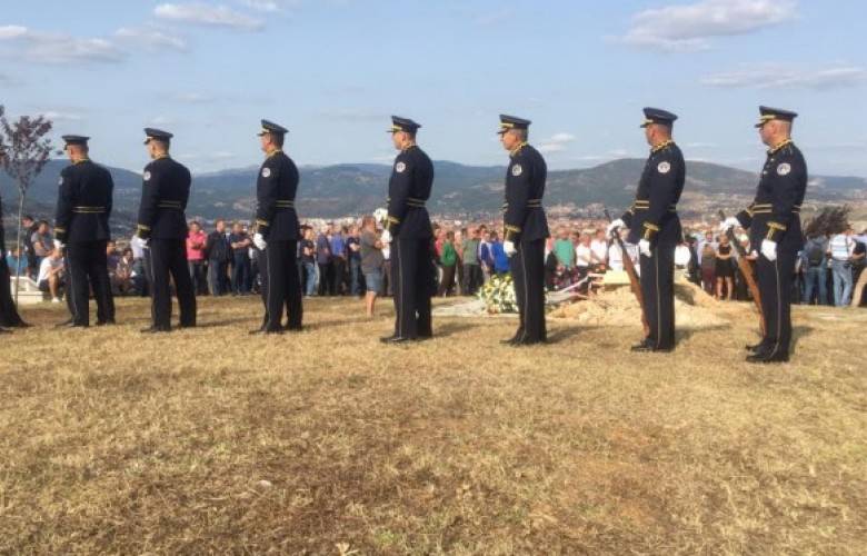 Kosova Cumhuriyeti İlk Başbakanıyla Vedalaştı