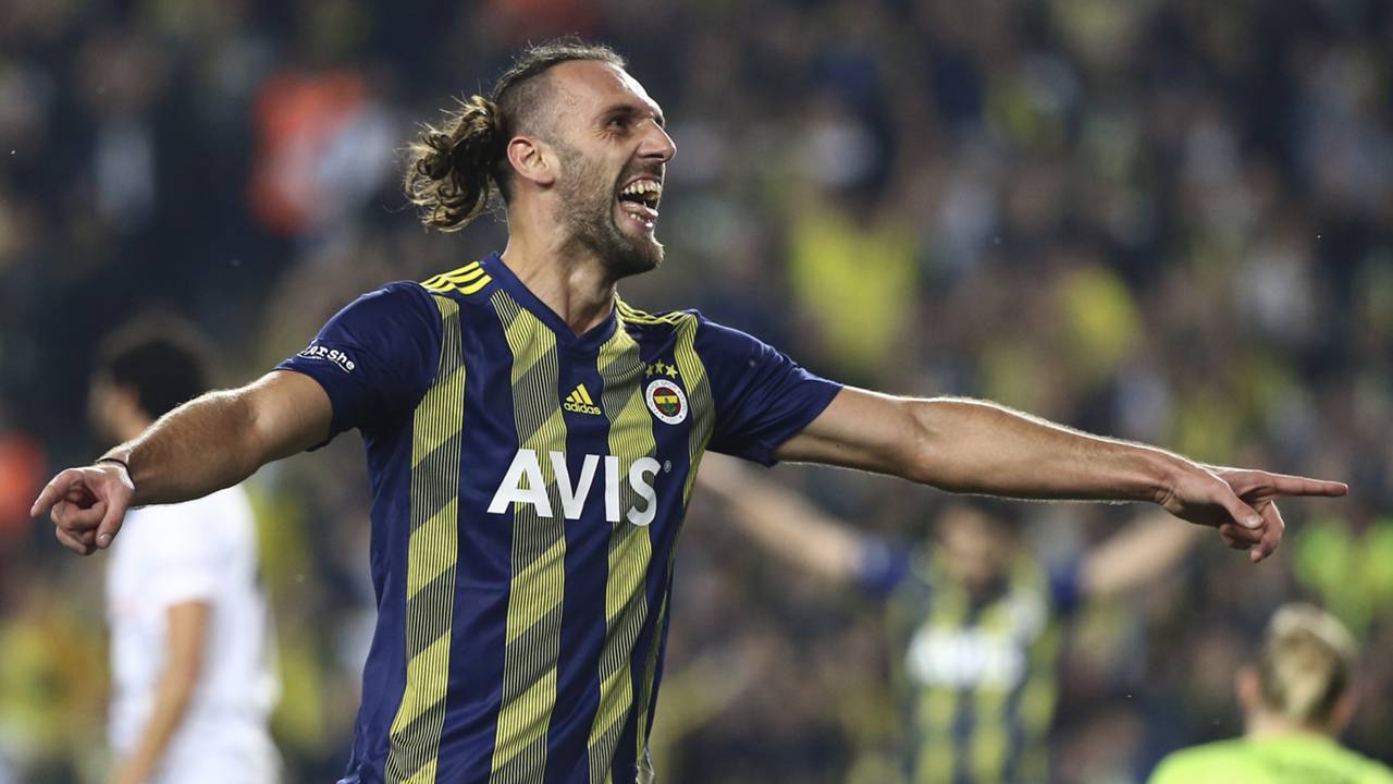Kosova Milli Futbol Takımı ve Fenerbahçe’nin Forveti Muriqi İtalyan Yolcusu