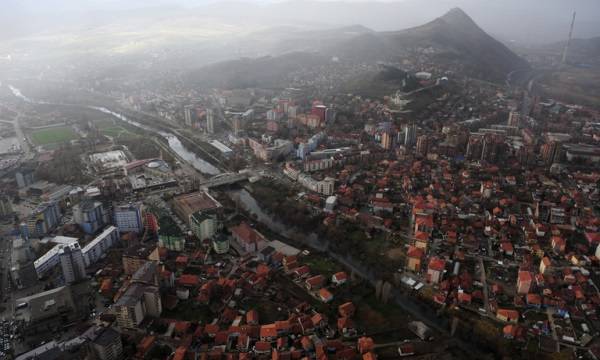Kosova Kuzeyi Vuçiç’in Olağanüstü Hal Kararını Uyguluyor