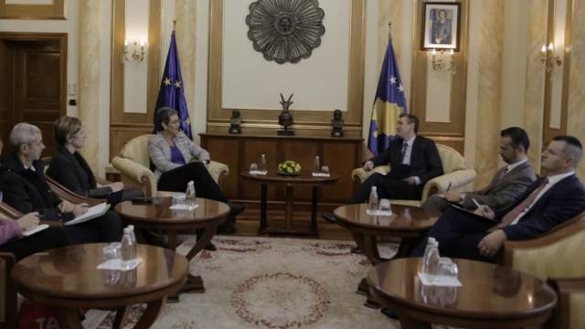 Veseli: İktidar-Muhalefet Diyalogu, İleriye Gitmenin Kilidi