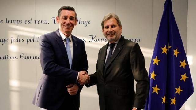 Veseli, Brüksel'de Hahn ve Mogherini ile Görüştü