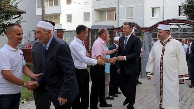 Veseli: Ortak Dini Yaşamı Yeni Nesillere Taşıyalım