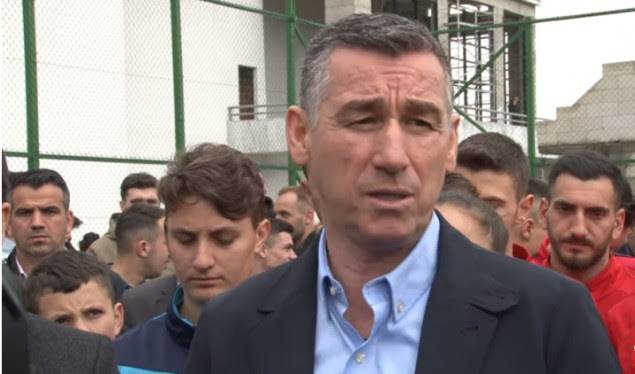 Gençlerin Göç Etmemesi İçin Yeni İş Yerleri Açacağız