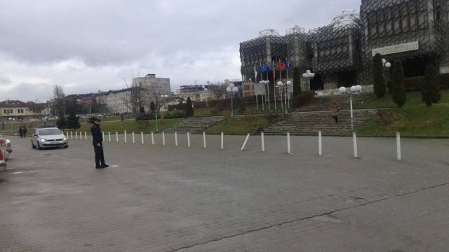 Vetëvendosje Hazırlıkları Sürdürüyor- Polis Hazırda Duruyor