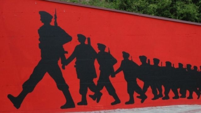 Savaş Gazileri Mahkeme'nin Oylanmaması Çağırısında Bulunuyor