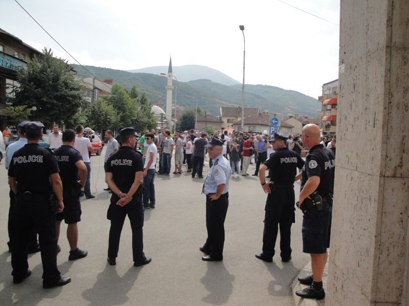 Üç Vetvendosje Eylemci Gözaltına Alındı