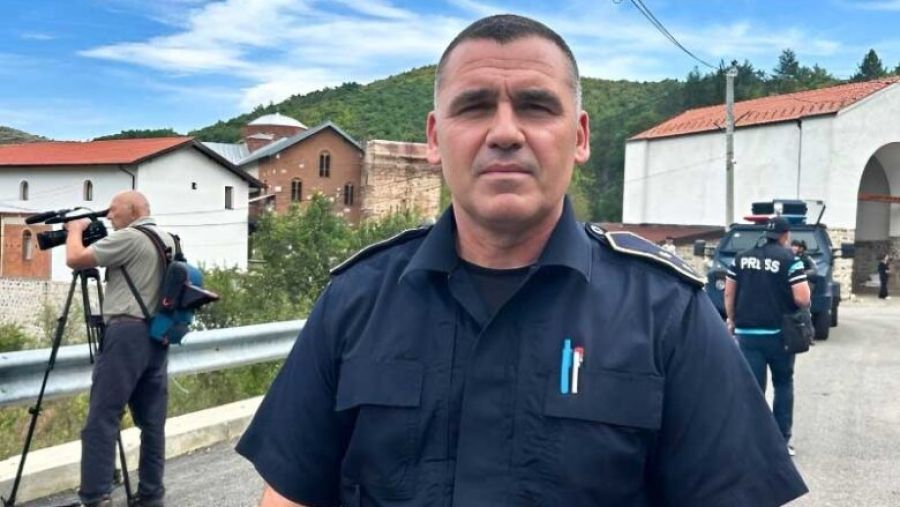 Polisten Ujman Gölünde Köprüden Atlamayın Uyarısı
