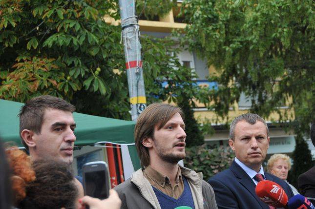 Zajednica'ya Karşı 100 Binin Üzerinde İmza Toplandı