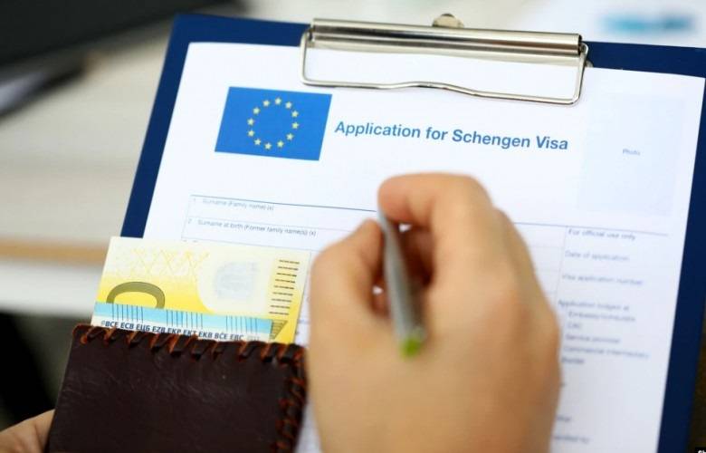 Kosovalılara Schengen Vizesinin Maliyeti Bir Maaşın Üzerinde