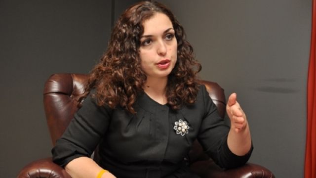 Vjosa Osmani En Çok Oy Alan Kadın Milletvekili