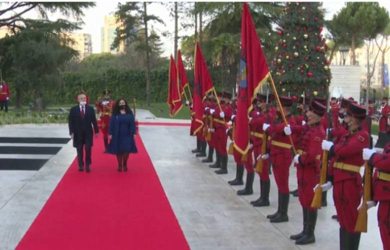 Osmani,  Tiran’da Resmi Devlet Töreniyle Karşılandı