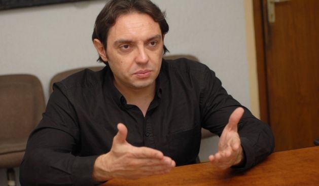 Vulin, Daçiç'i Seçimlerde Oy Kullanmaya Davet Ediyor