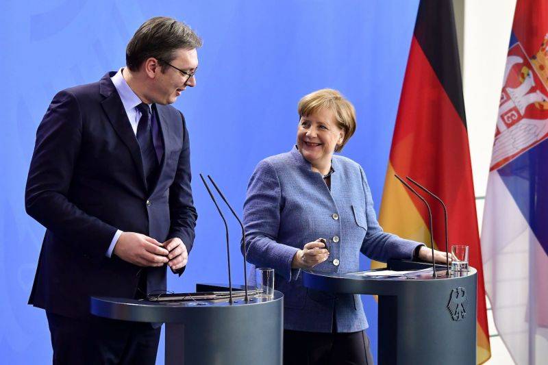Vuçiç Bugün Merkel ile Kosova’yı Görüşecek