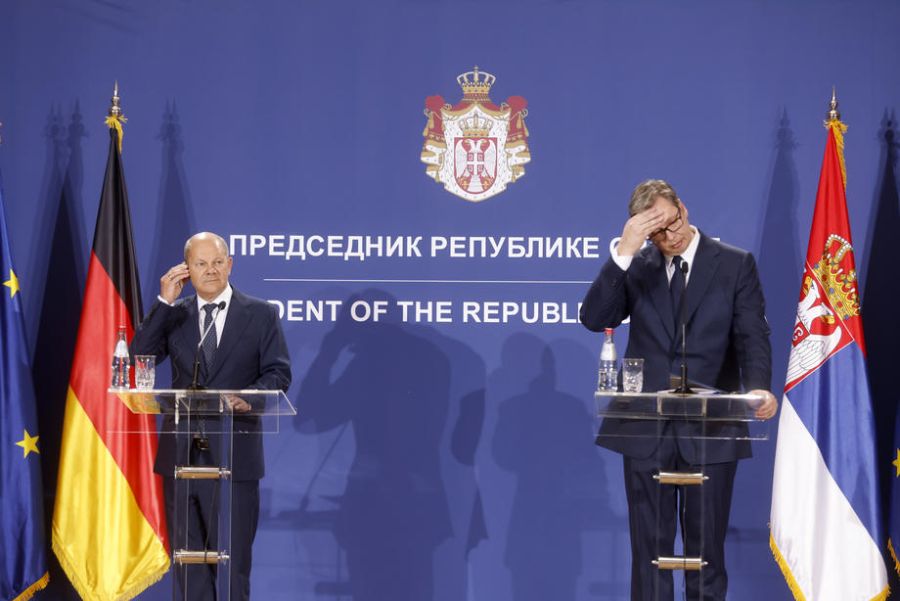 Vuçiç, Scholz’a Kosova’yı Şikayet Etti