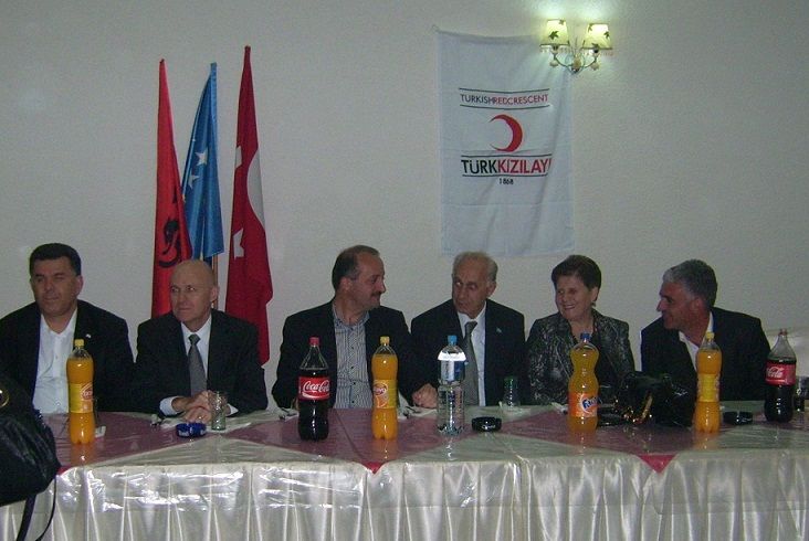 Mamak Heyetine Çeşme Derneği'nden Veda Gecesi