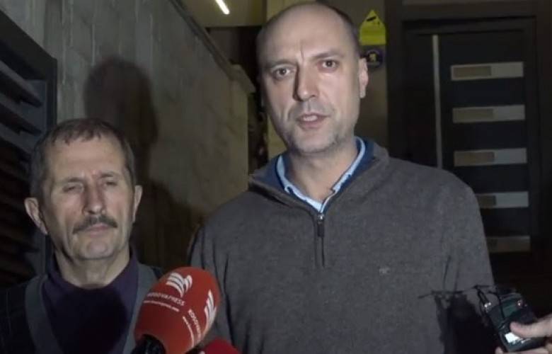 Vetëvendosje Toplantısı 7 Saat Sürdü