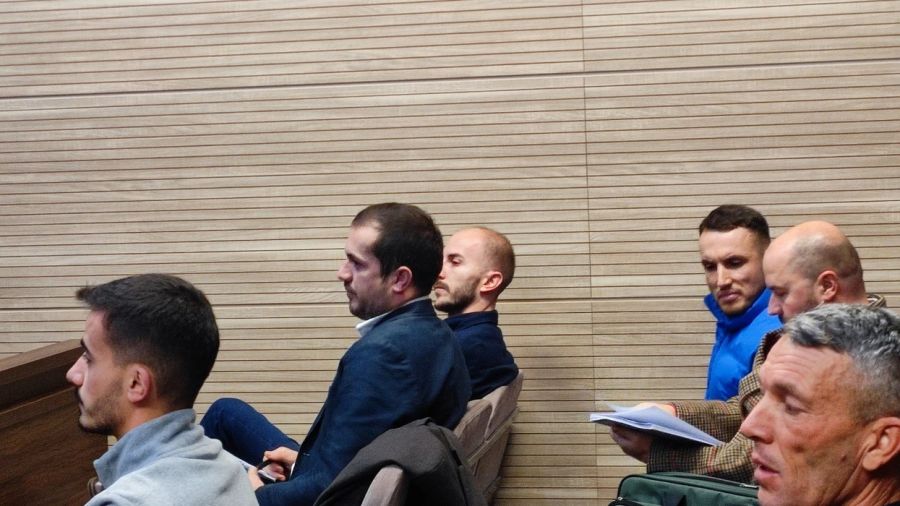 VV Milletvekili Egzon Azemi ve VV Sözcüsü Arlind Manxhuka’ya 1 Yıl 6 Ay Hapis Cezası