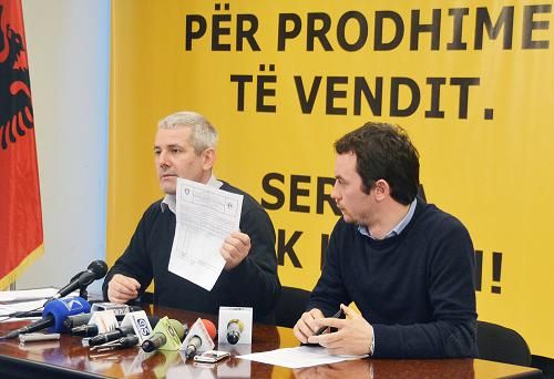 Vetëvendosje'den Tekrar Hükümet'e Yönelik Ağır Suçlamalar