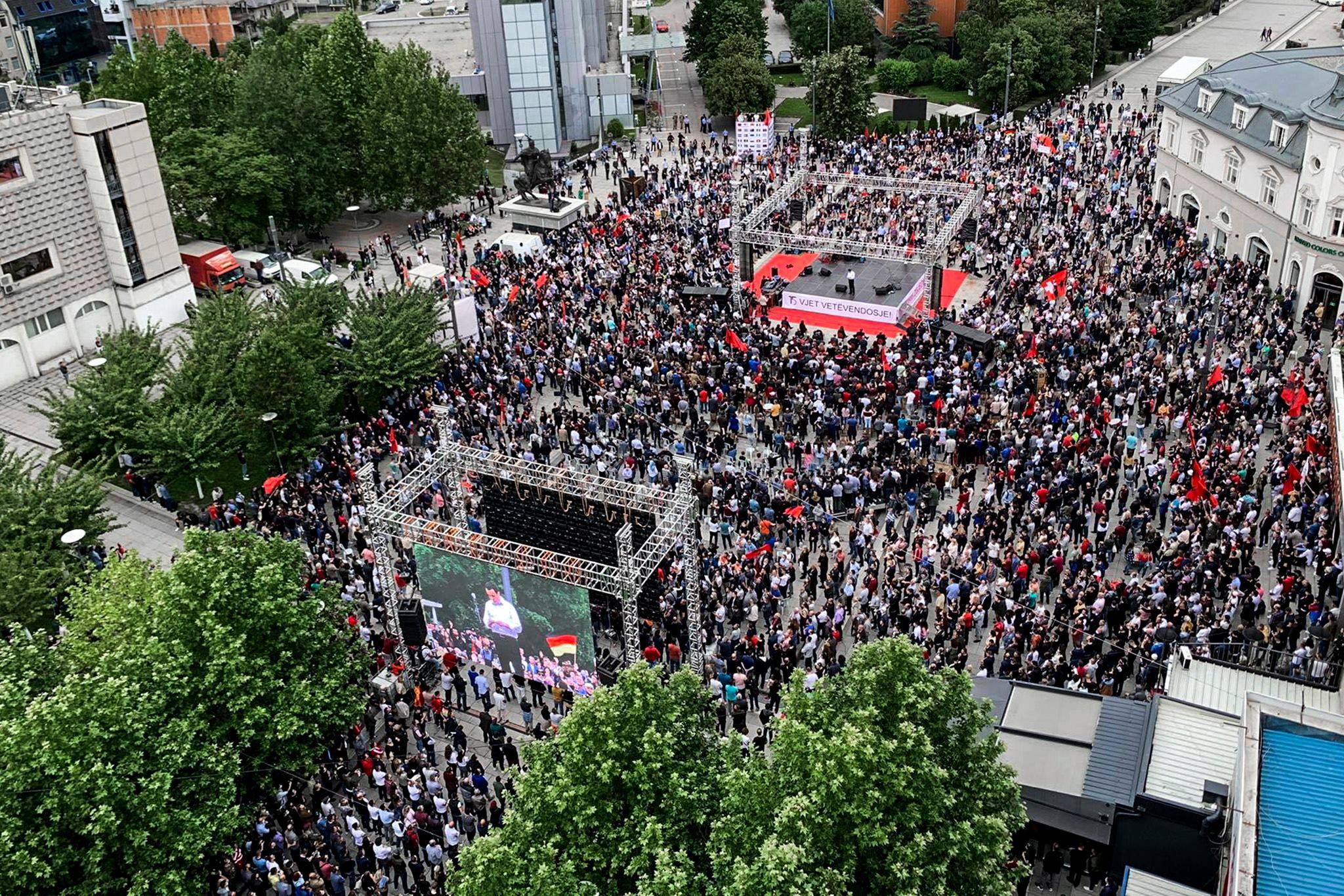Kurti: Kosova, Yolsuzlukla Zenginleşen Siyasetçiler Tarafından Darbeye Uğradı