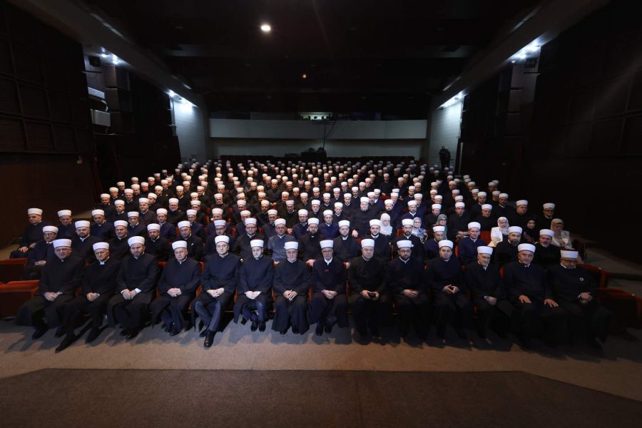 Dindarlık, dini bilgi ve ahlak birbirinden ayrılmaz unsurlardır