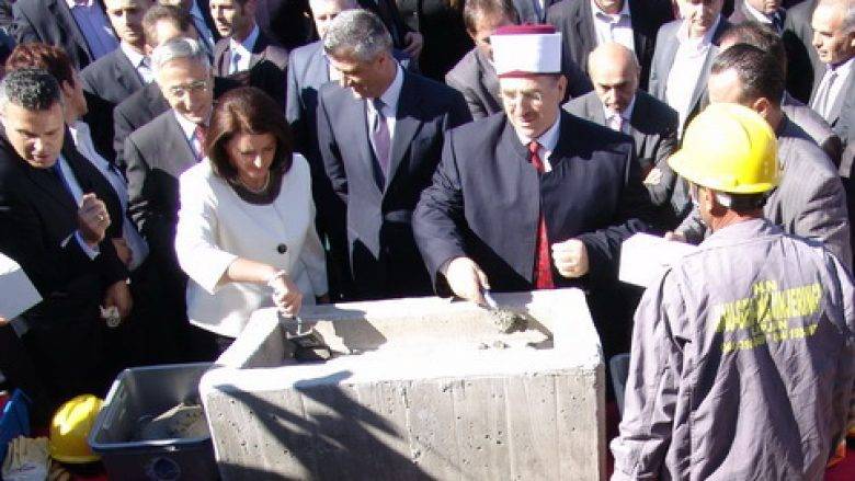 İslam Birliği Cami Projesinin Değiştirilmesine Kesinlikle Karşı