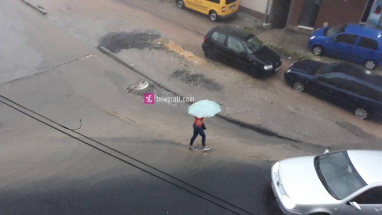 Yağmur Ülkenin Bazı Bölümlerinde Trafiği de Etkiledi