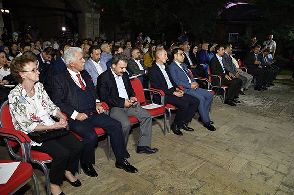 Yahya Kemal Beyatlı, Doğduğu Üsküp’te Şiirle Anıldı