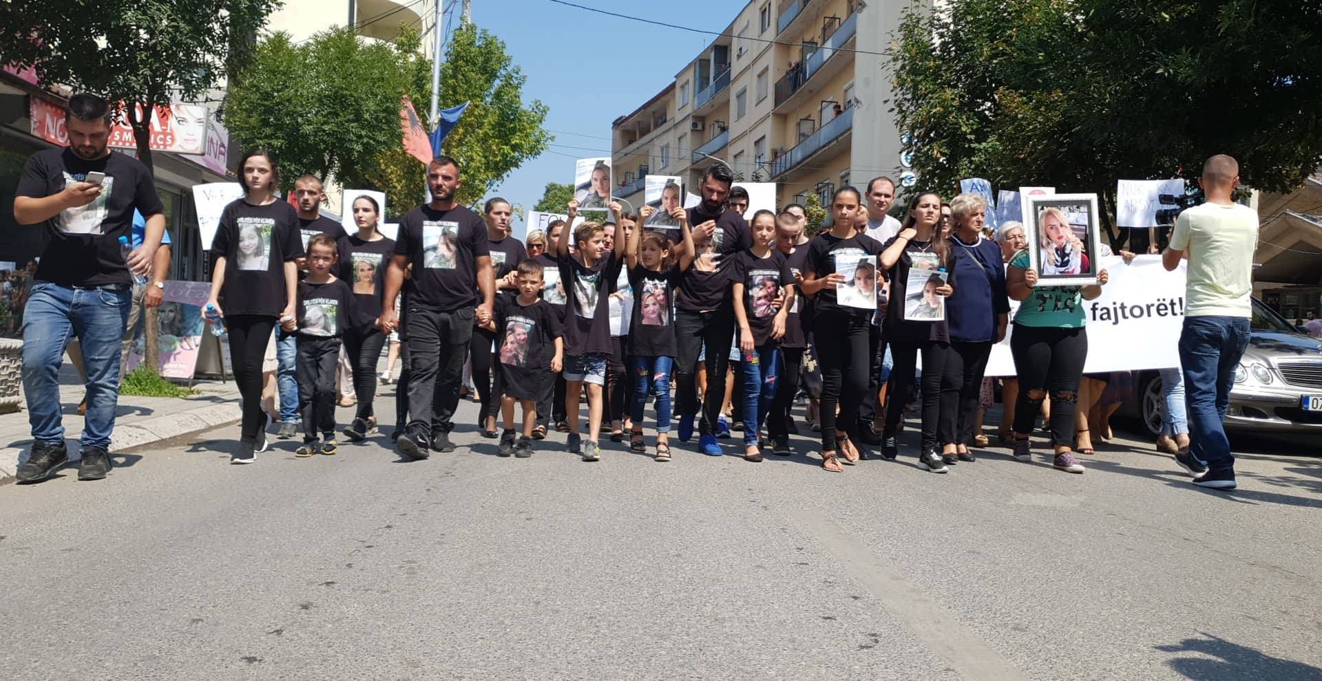 Yakova’da Protesto Yürüyüşü