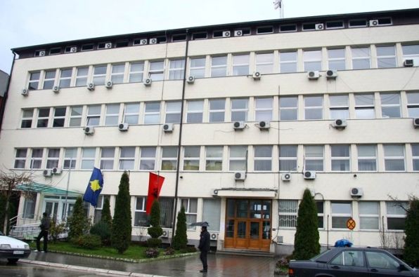 Yakova'da Kamu Hizmetleri Müdürü İstifa Etti