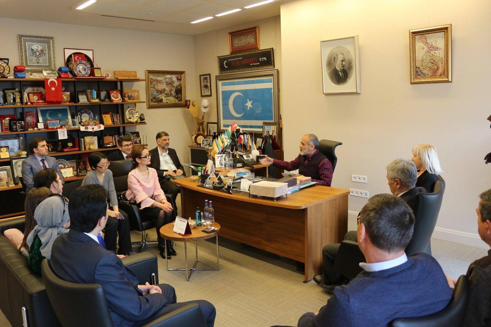 Topçu, TÜRKSOY Basın Ödülüne Layık Görülen Gazetecileri Kutladı