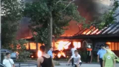 Prizren'de Mağaza Yandı