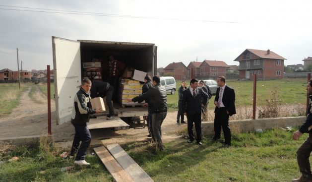 Kosova Kuzeyindeki Ahaliye Gıda Yardımı Yapıldı