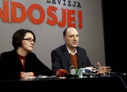 Vetëvendosje Yarınki Protestoyu Erteledi‏