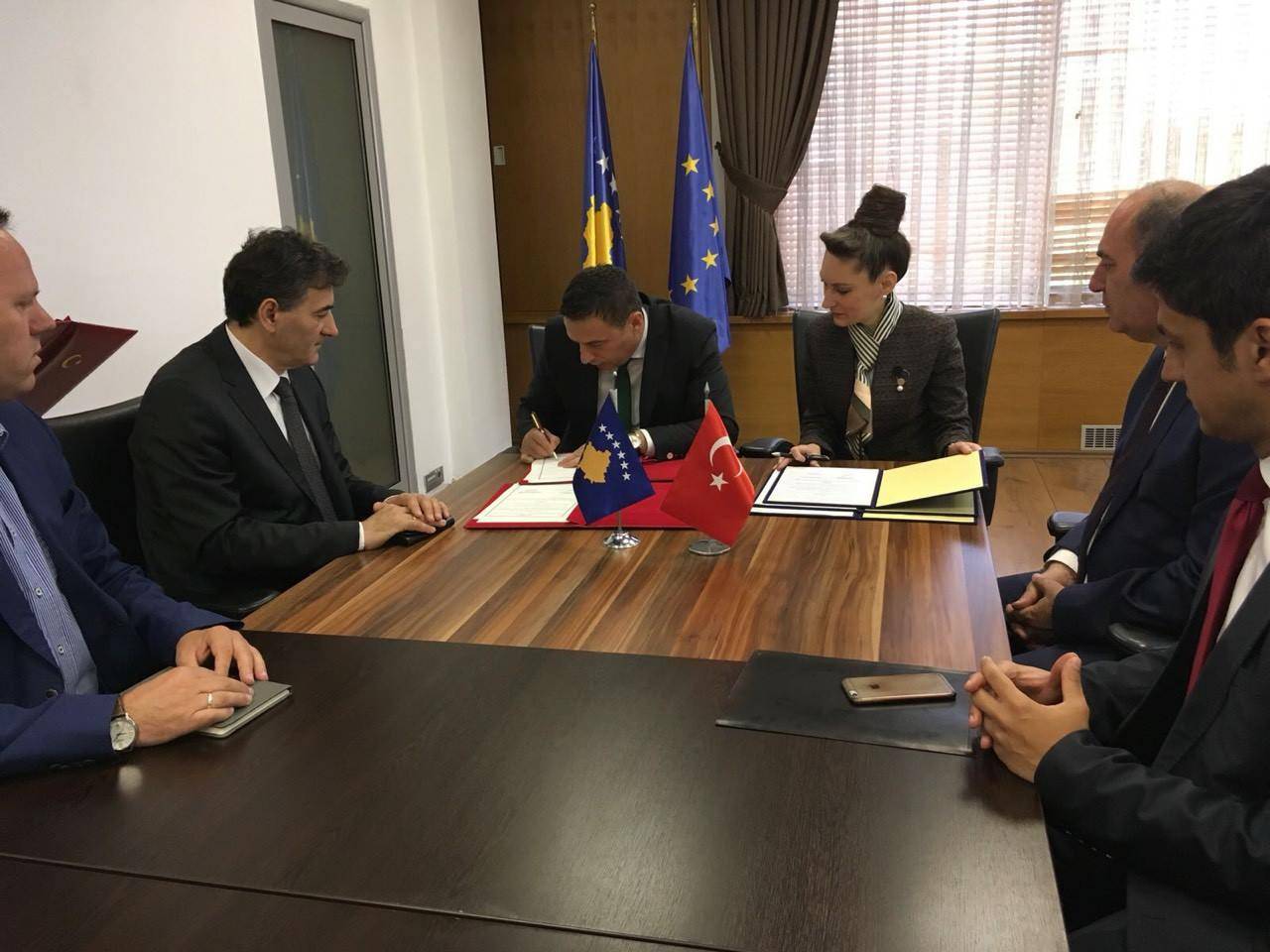 Kosova-Türkiye Arasında Burslar Protokolü İmzalandı