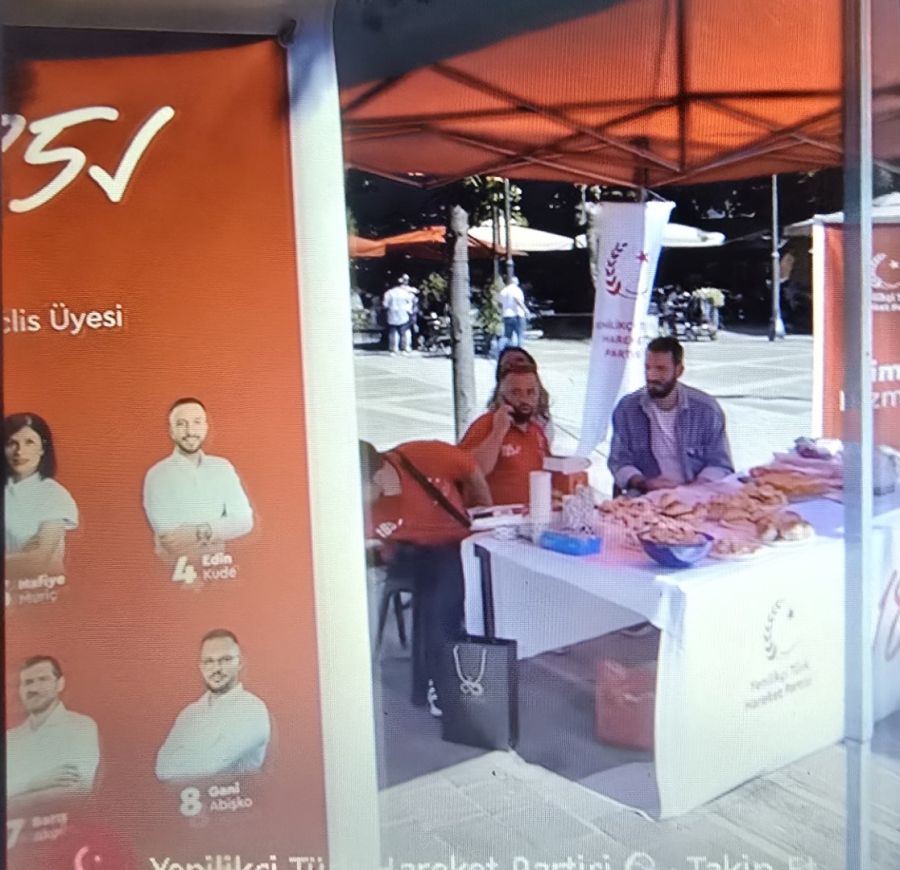 YTHP Adayları Prizren Halkıyla Şadırvan Meydanı’nda Buluştu