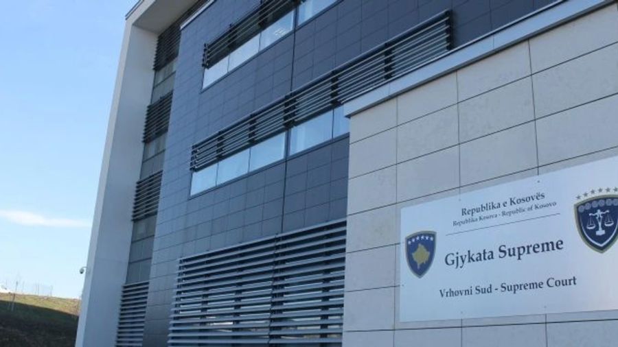 Yüksek Mahkeme, Eğitim Bakanlığı'nın Yönetmelik Maddesini İptal Etti
