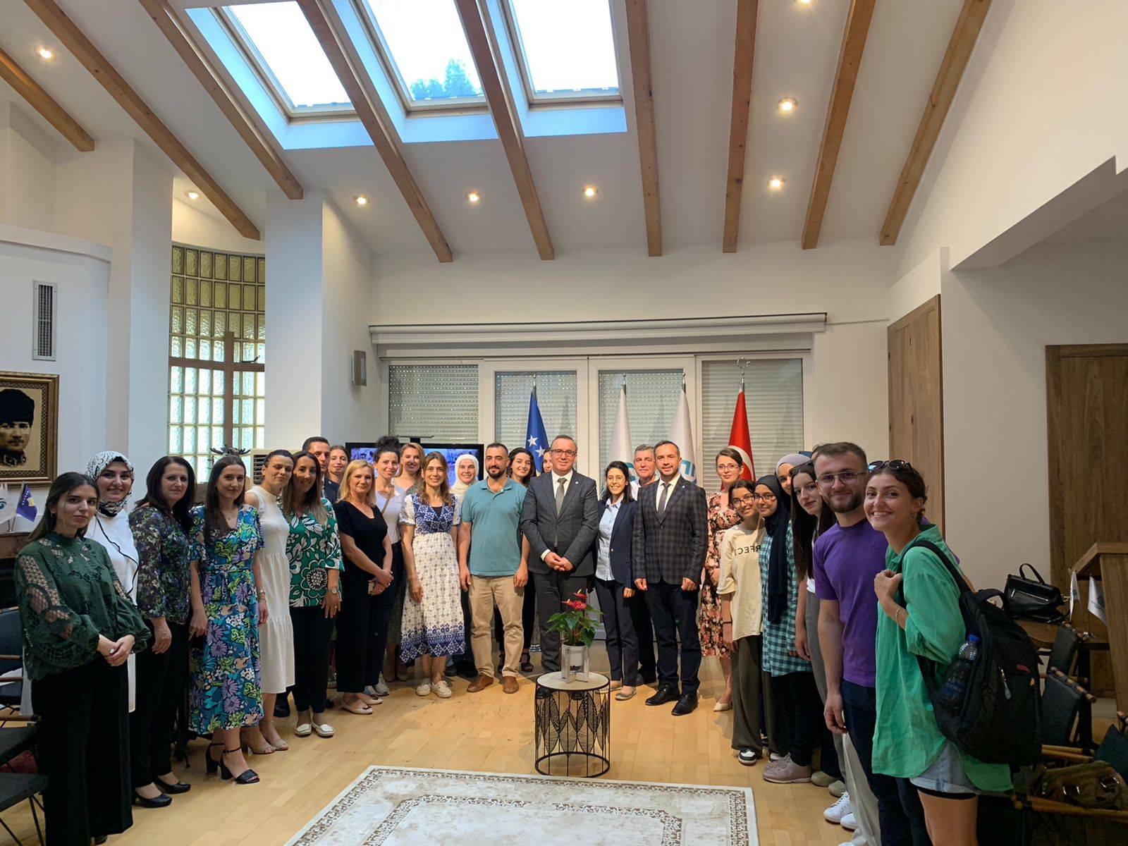 Türkiye Maarif Vakfı Kosova’da Yunus Emre Enstitüsü ile İş Birliği Anlaşması İmzalandı