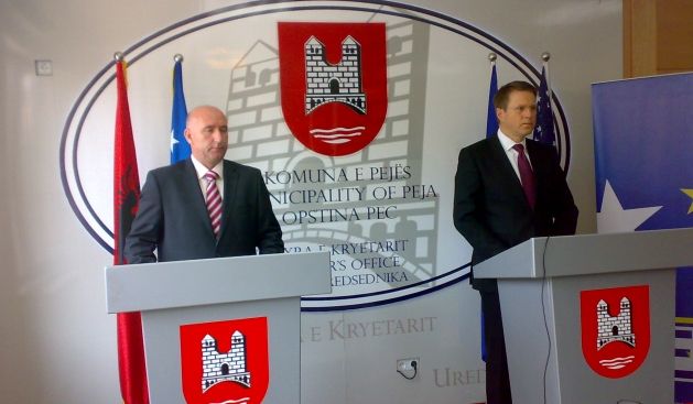 Zbogar:  AB Kosova'yı Hiçbir Şeye Mecbur Ettirmiyor