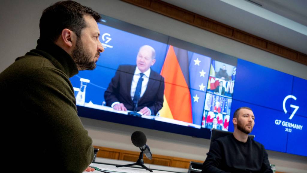 Zelenskiy’den barış çağrısı: Moskova’dan haber bekliyorum