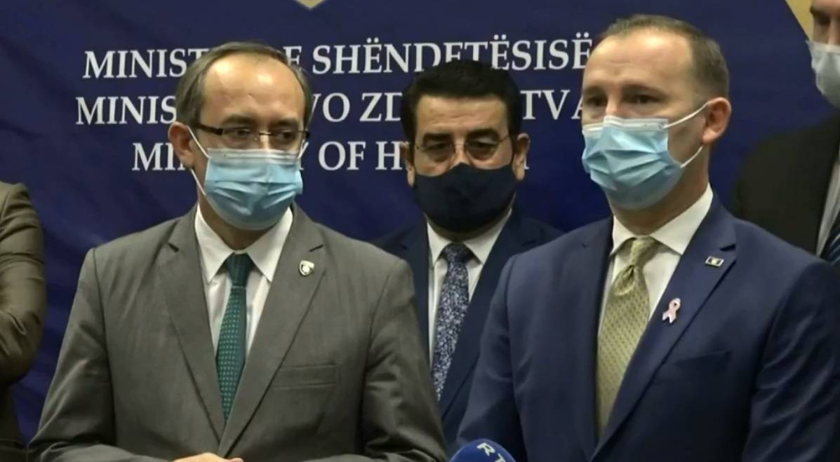 Zemaj, 50 Sağlık Uzmanını Tanıttı