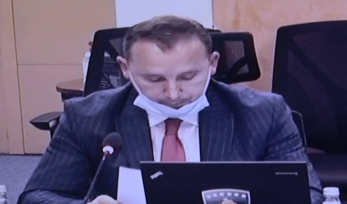 Kamu ve Özel Kurumlarda Asgari Personel ile Çalışma Kararı