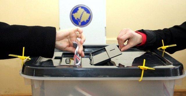 Seçimlerin Sloganı: “Geleceğimize Oy Veriyoruz”