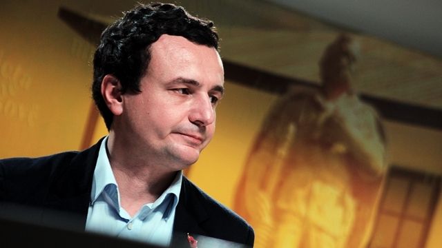 Kurumsal Krizin Çözümü Srpska ve VV Elinde